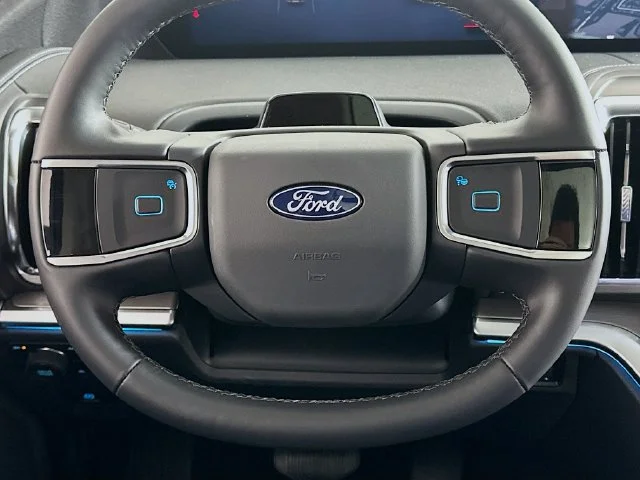 New 2026 Ford Expedition Platinum