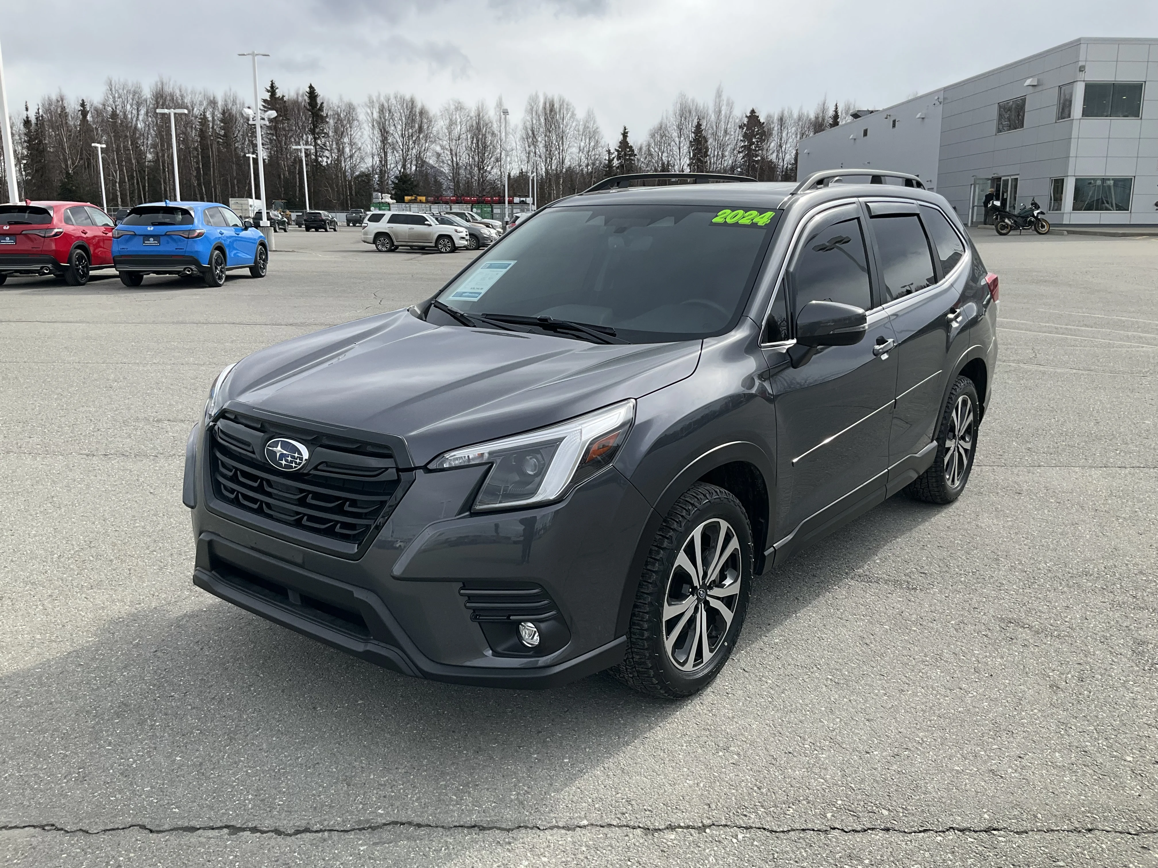 Used 2024 Magnetite Gray Metallic Subaru Limited image 1