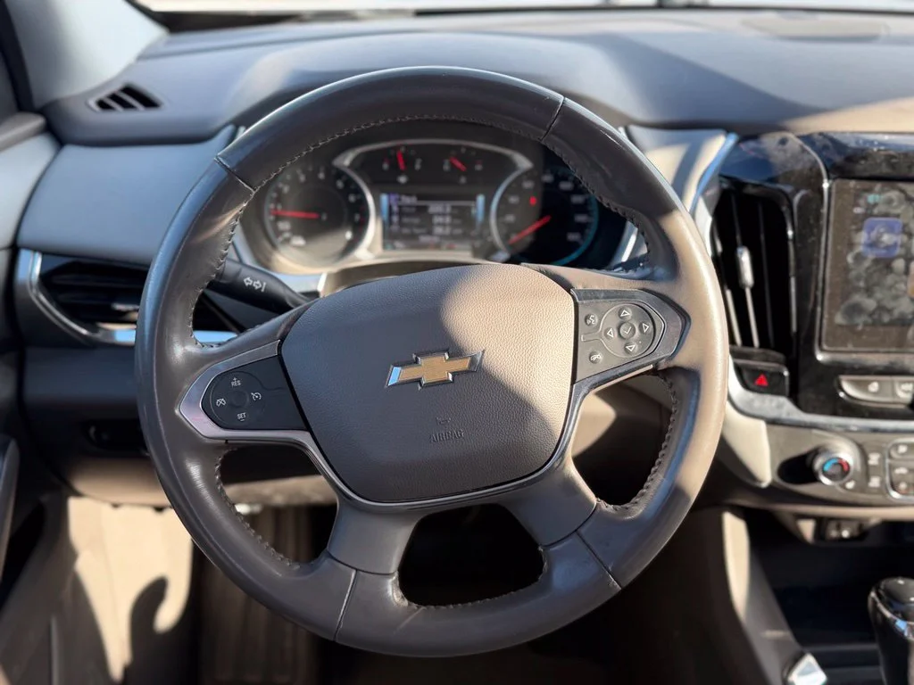 Used 2018 Silver Chevrolet LT image 11