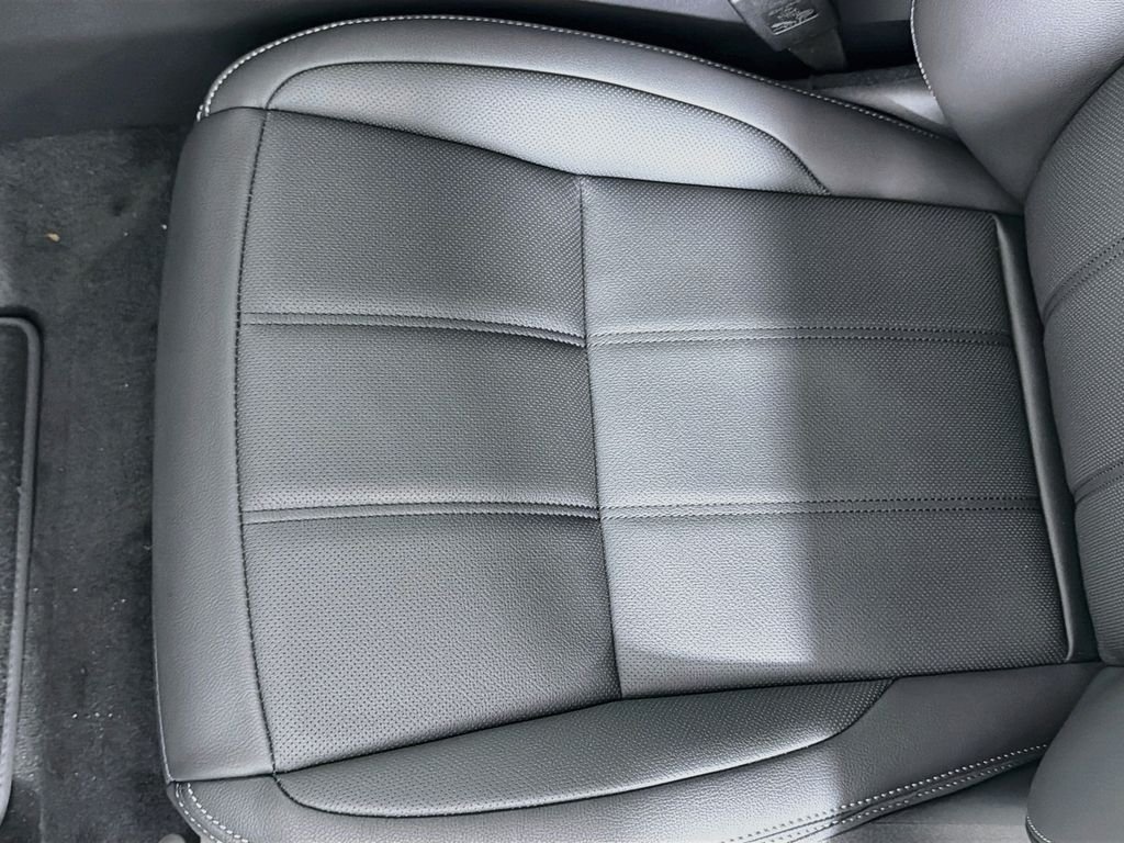 New 2026 Fuji White Land Rover Hoxton Edition image 20