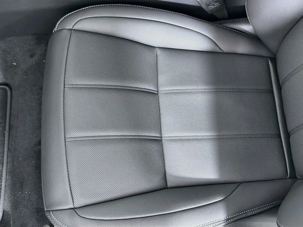 New 2026 Fuji White Land Rover Hoxton Edition image 20