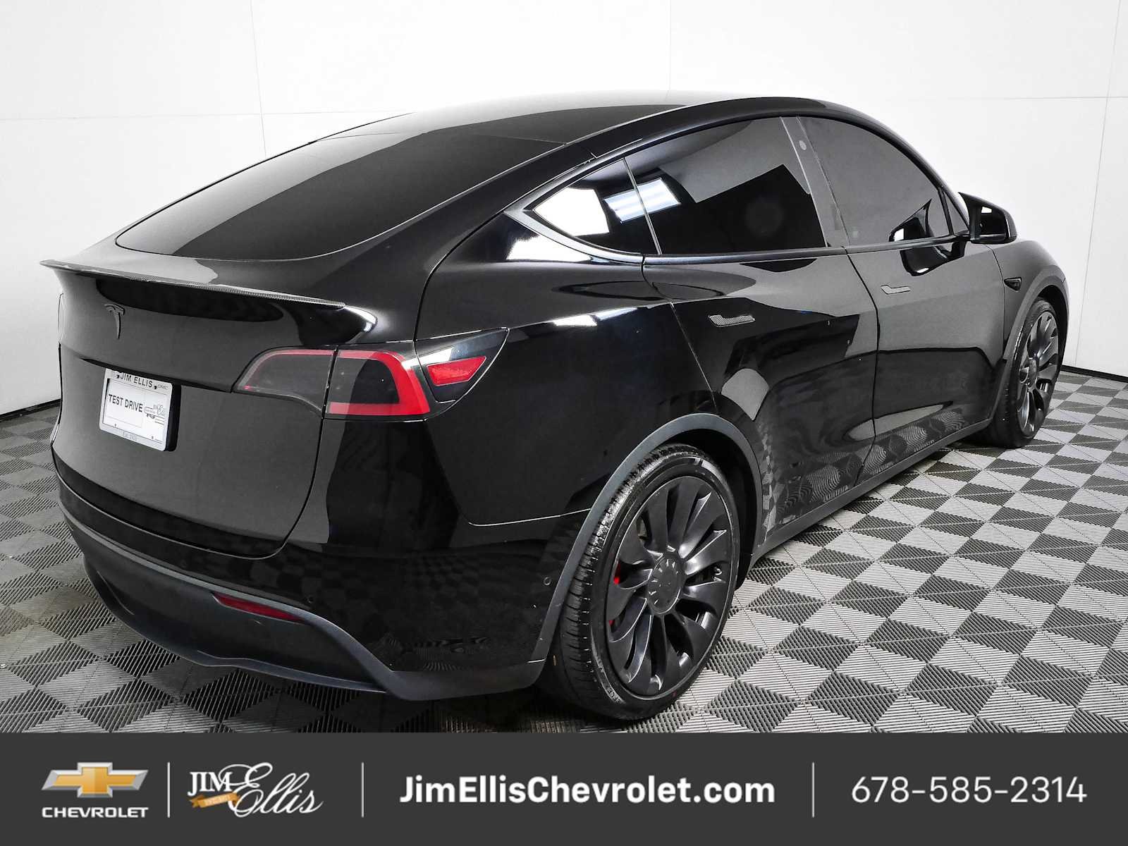 Used 2022 Black Tesla Performance Dual Motor All-Wheel Drive image 3