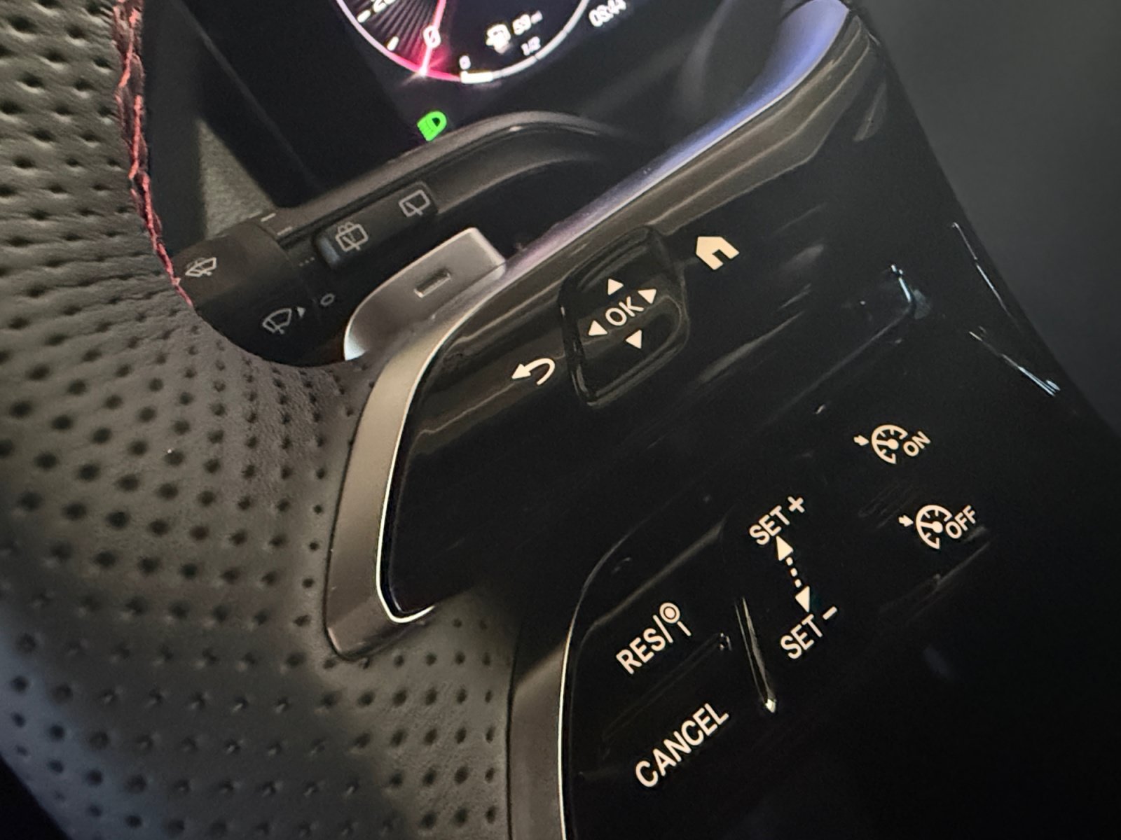New 2026 Cosmos Black Metallic Mercedes-Benz GLA 250 image 24