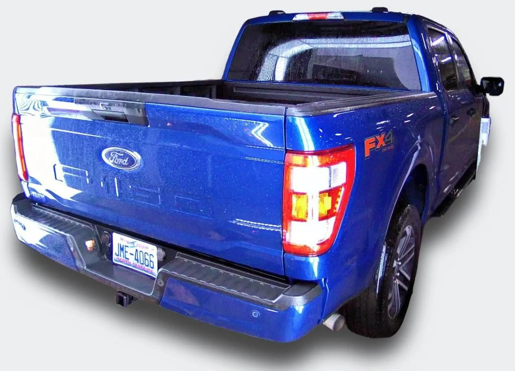 Used 2023 Blue Ford XL image 3
