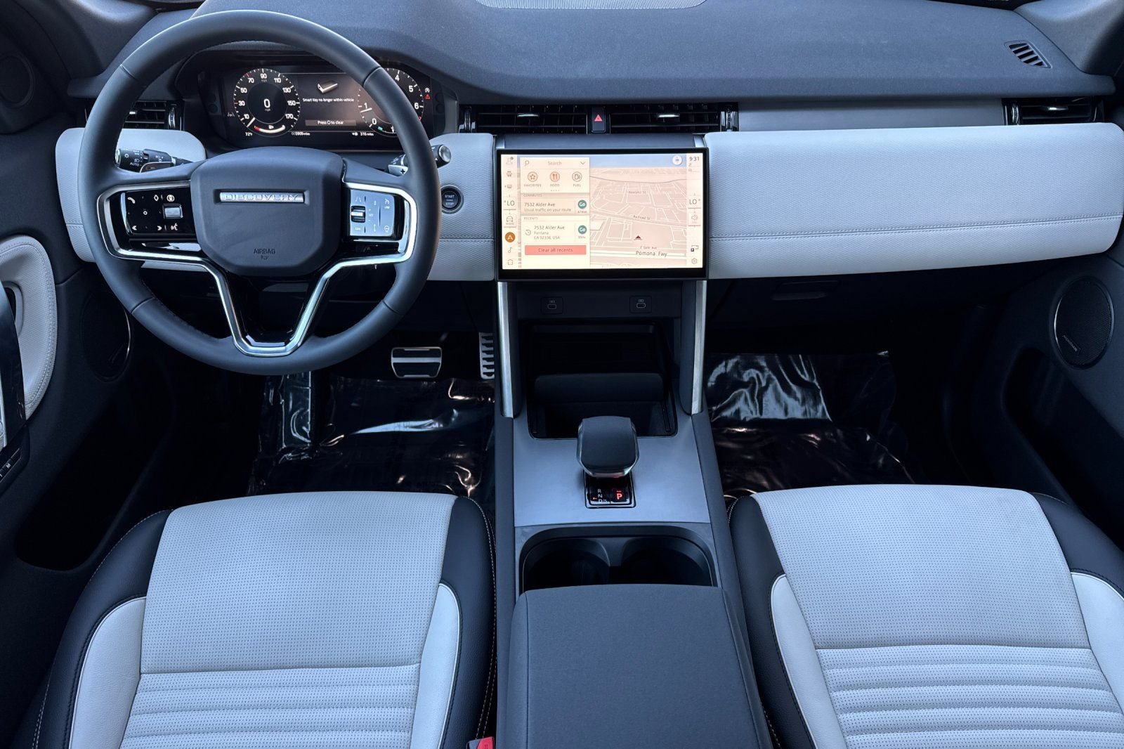 2025 Land Rover Discovery Sport Dynamic SE - Photo 14