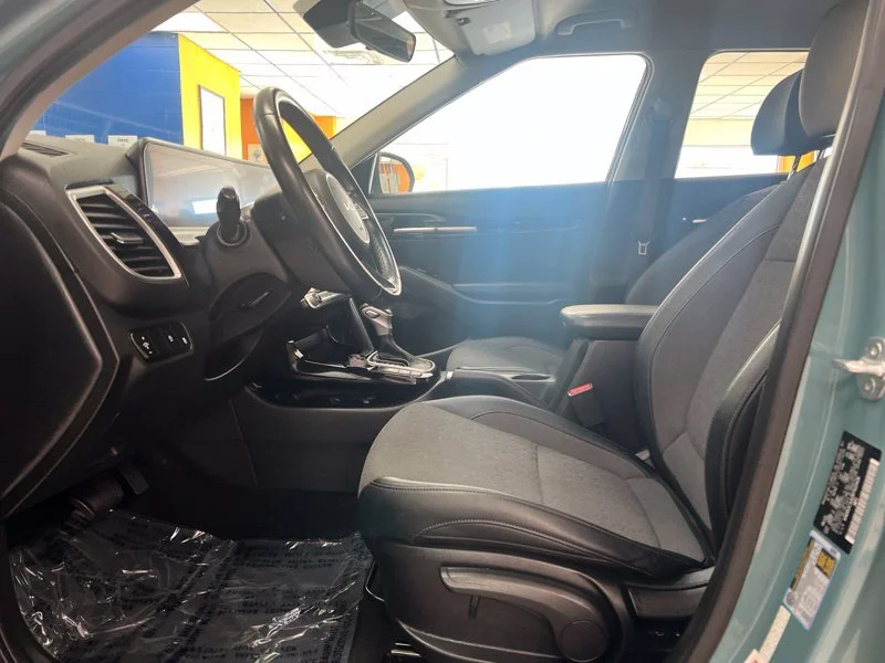 Used 2024 Blue Kia S image 17