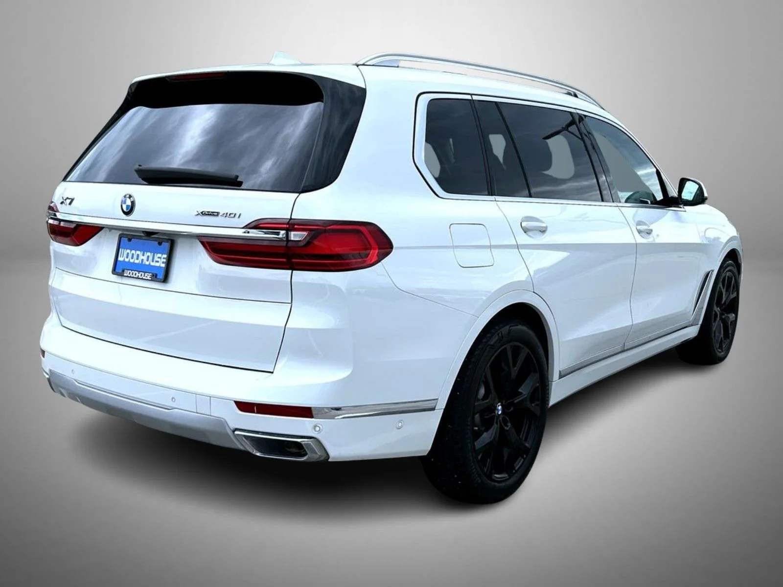 Used 2020 White BMW xDrive40i image 5