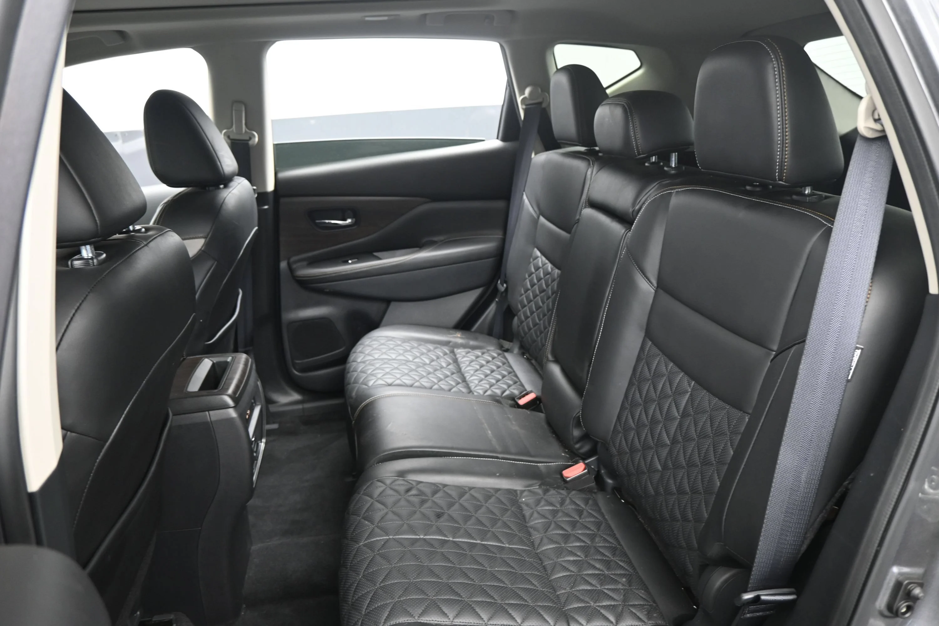 Certified Used 2024 Gun Metallic Nissan Platinum image 11
