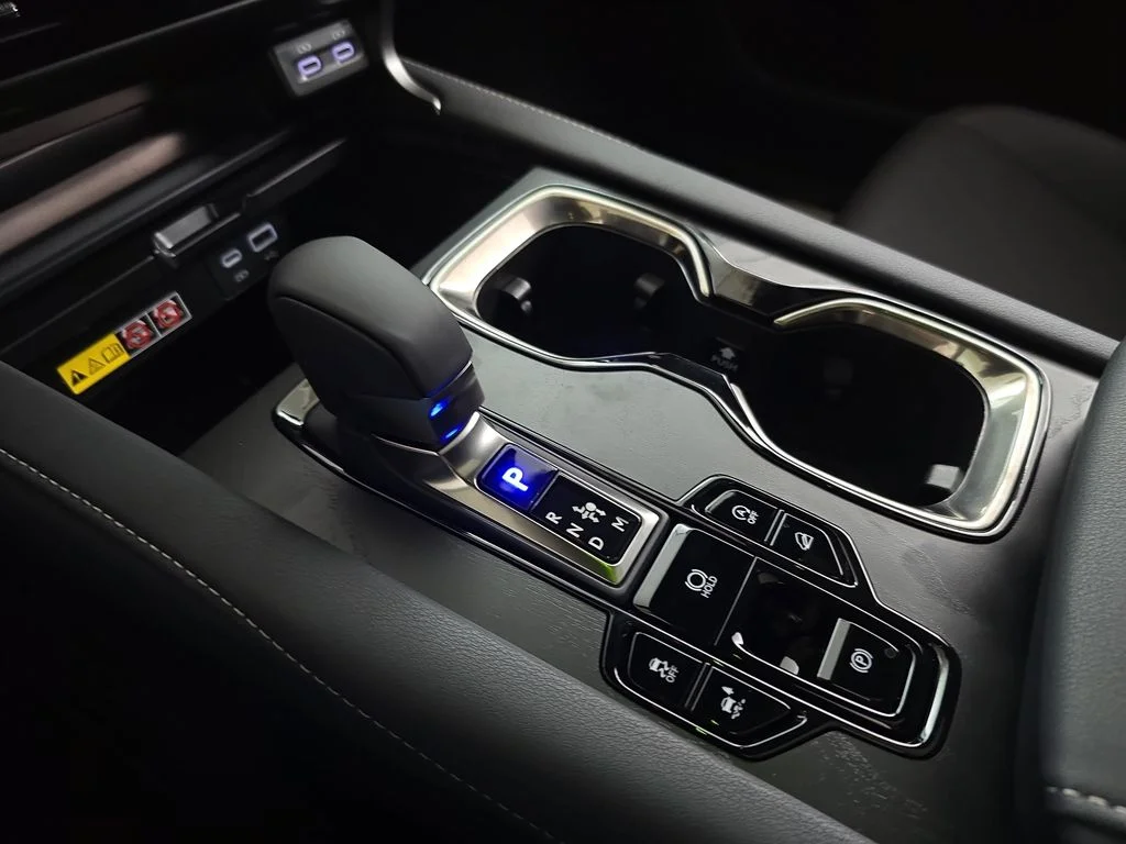 New 2026 Matador Red Mica Lexus PREMIUM image 24