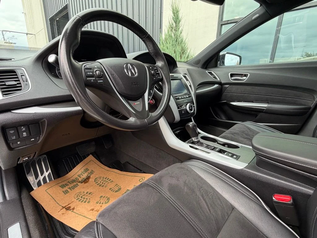 Used 2020 White Acura A-Spec image 11
