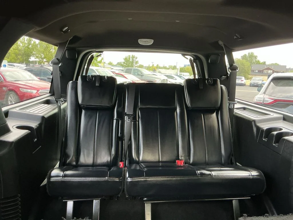 Used 2017 Black Ford Platinum image 27
