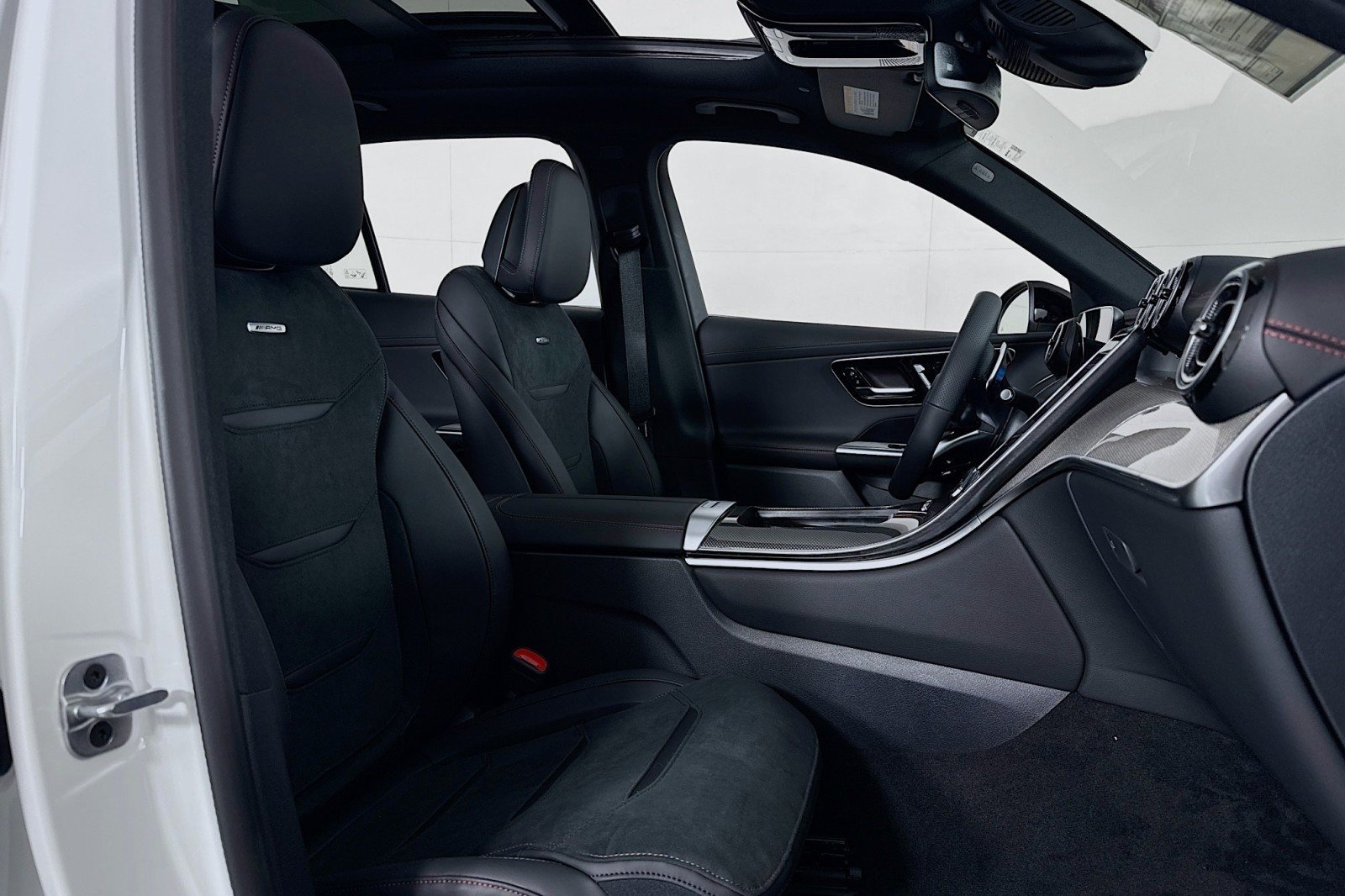 New 2026 Polar White Mercedes-Benz AMG® GLC 43 4MATIC SUV image 6