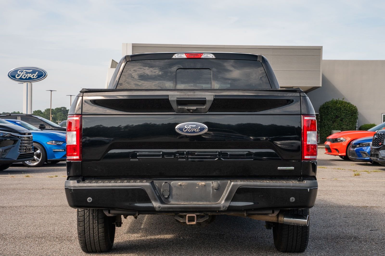 Used 2018 Black Ford XLT image 5