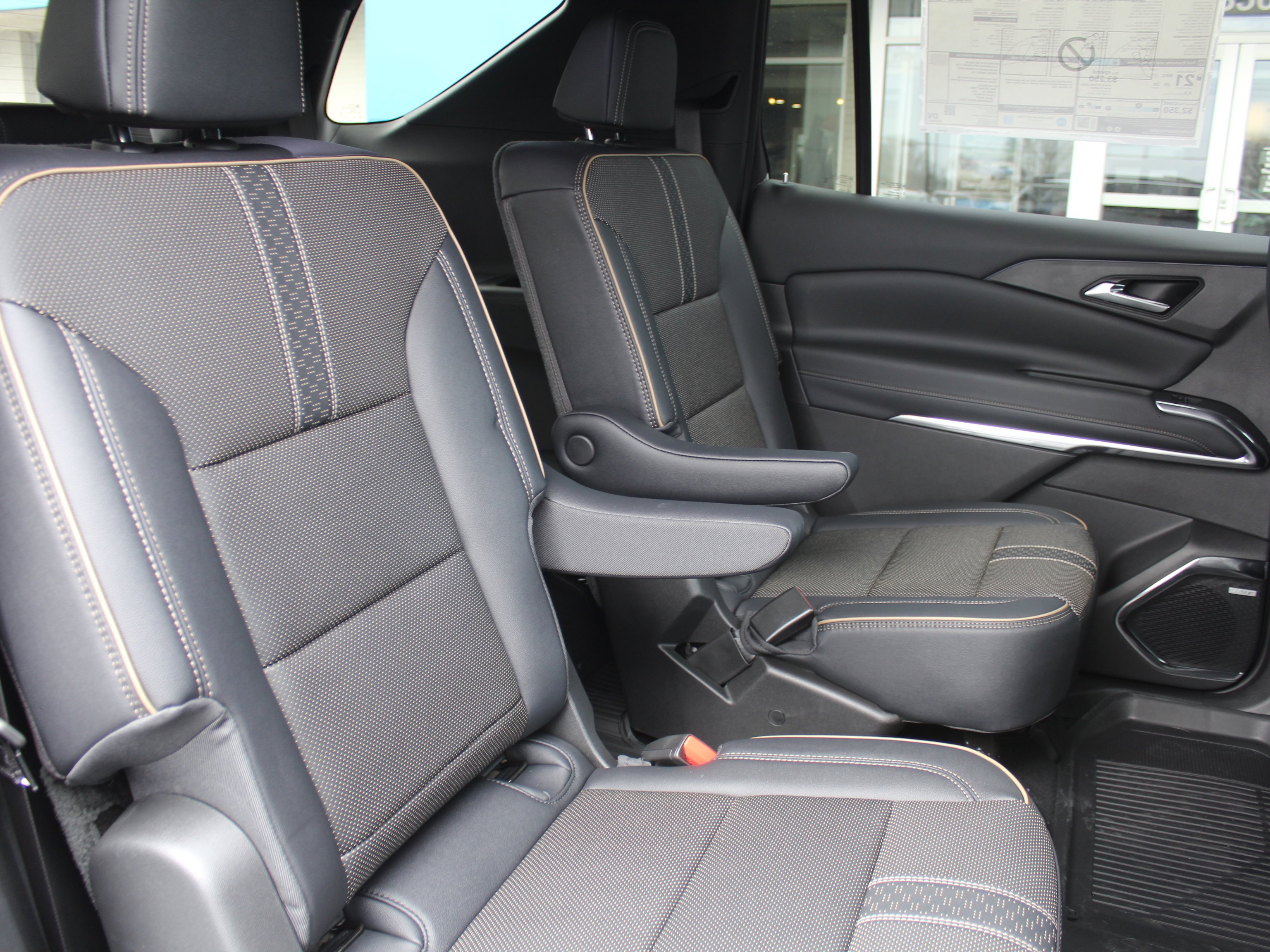 2026 Chevrolet Traverse High Country - Photo 16