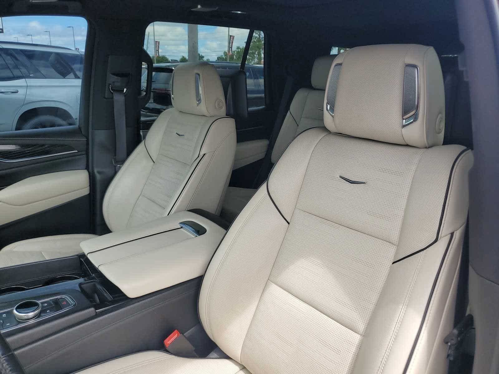 Used 2022 Infrared Tintcoat Cadillac Sport image 20