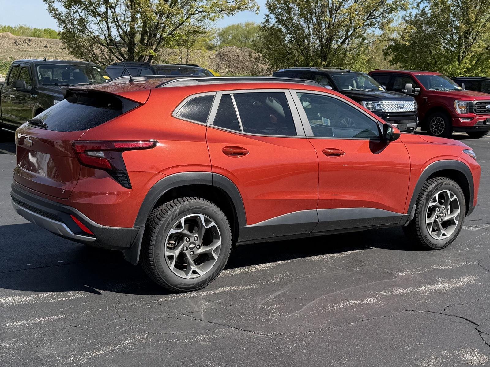 Used 2024 Cayenne Orange Metallic Chevrolet LT image 6