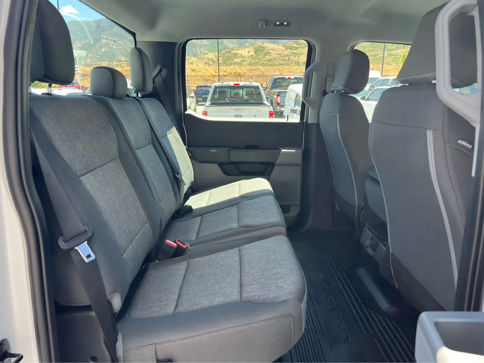 New 2026 Oxford White Ford XL image 26