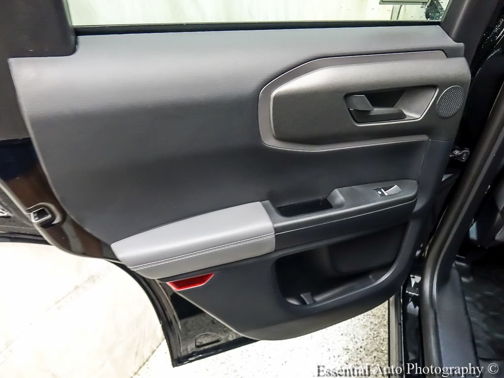 Used 2025 Shadow Black Ford Badlands image 21