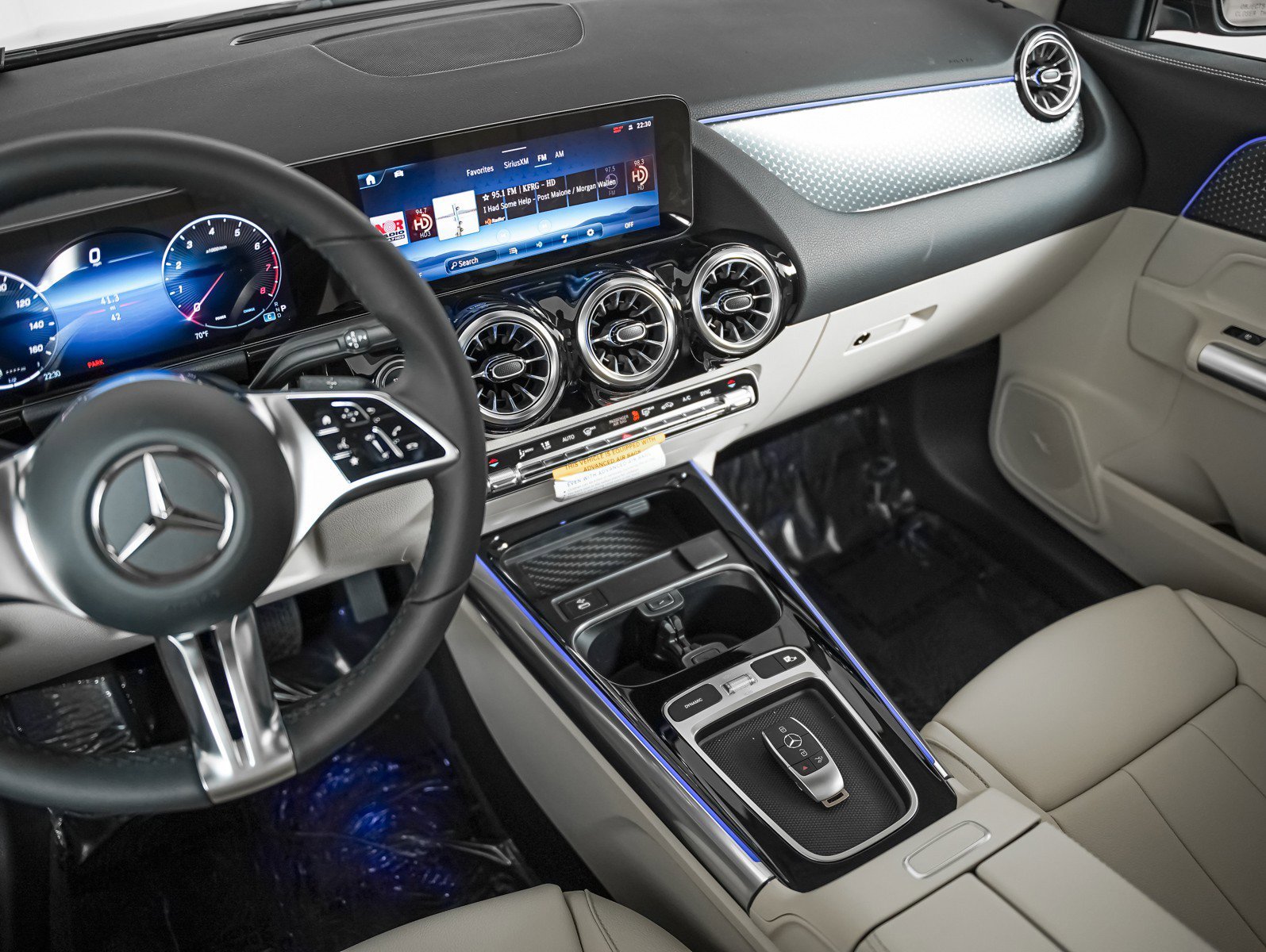 New 2026 Mountain Grey Metallic Mercedes-Benz GLA 250 image 17