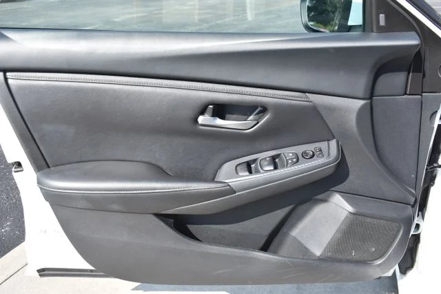 Used 2024 White Nissan SV image 9