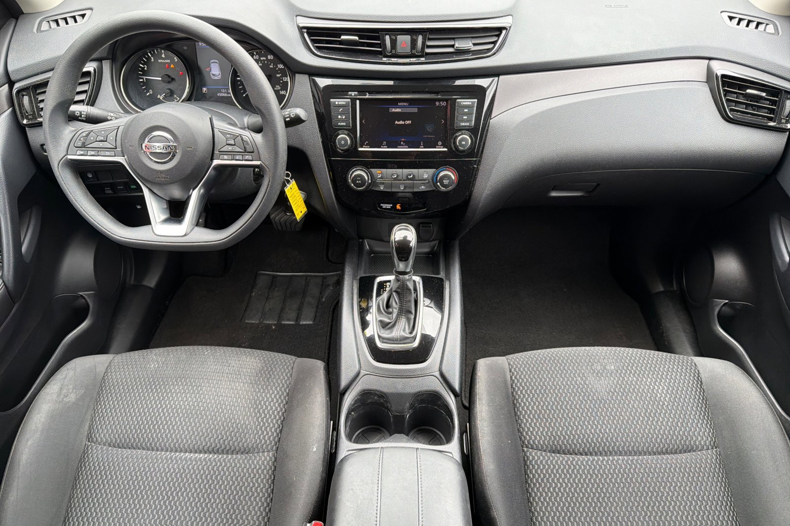Used 2021 Glacier White Nissan S image 11