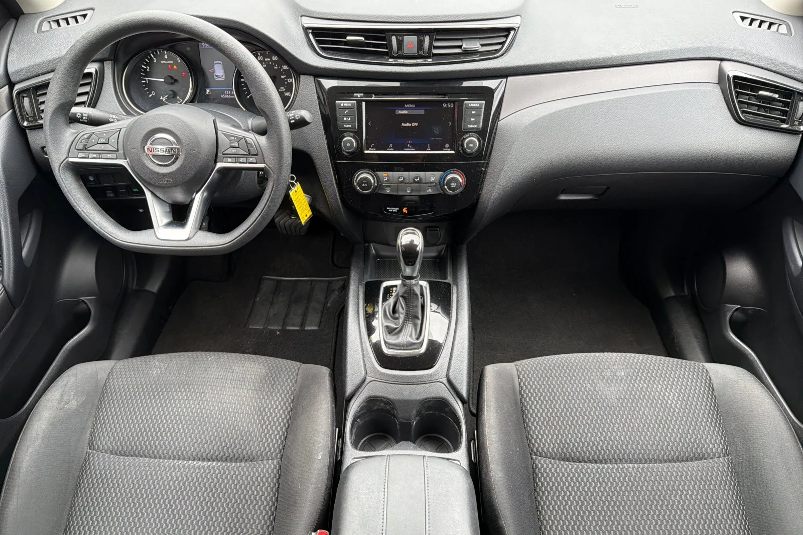 Used 2021 Glacier White Nissan S image 11