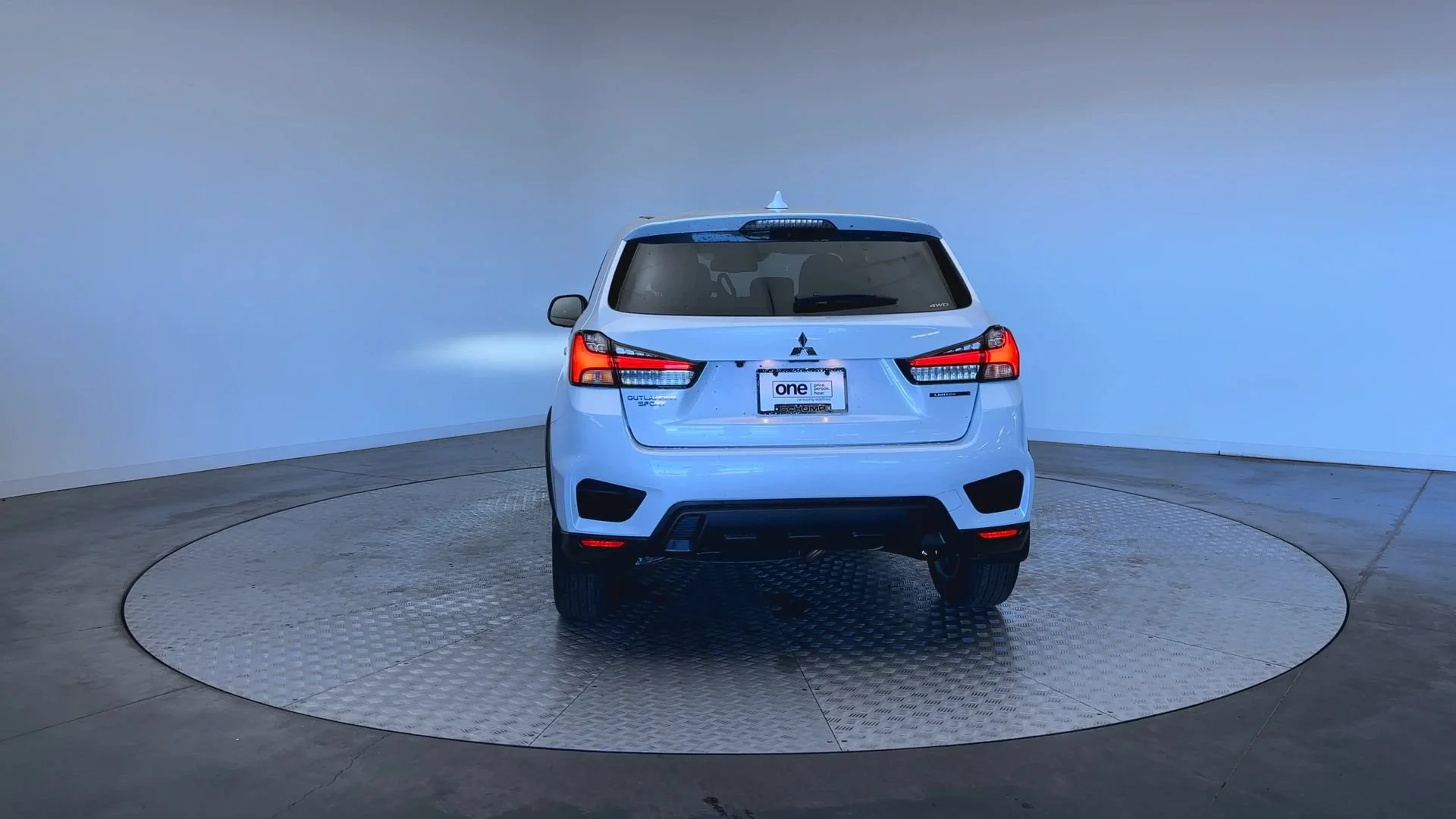 New 2026 White Diamond Mitsubishi 2.0 LE image 6