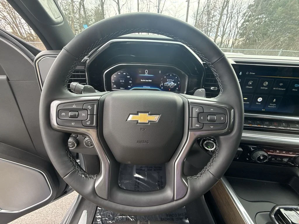 Used 2025 Gray Chevrolet High Country image 14