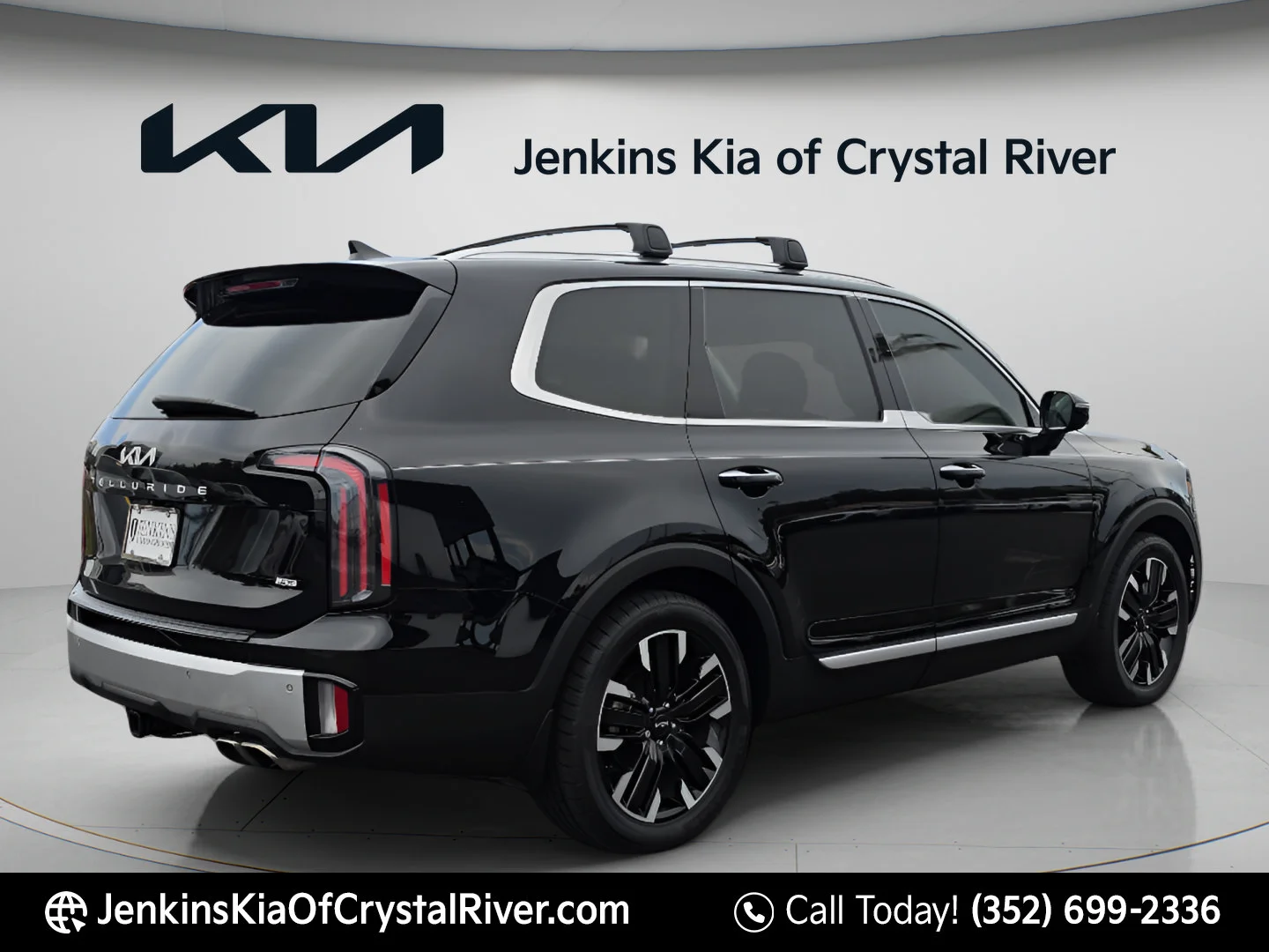 Used 2024 Ebony Black Kia SX Prestige image 5