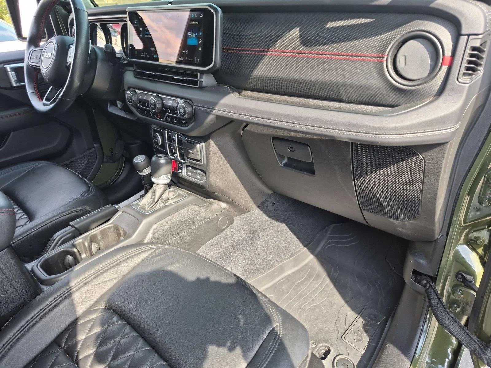 Used 2024 Sarge Green Clearcoat Jeep Rubicon 392 image 32
