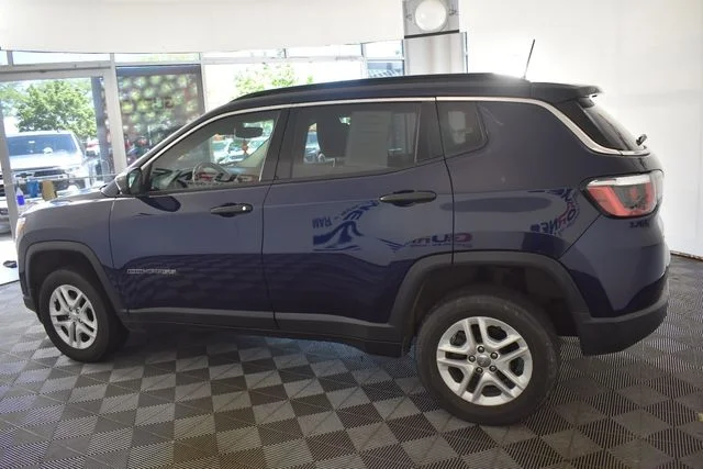 Used 2019 Blue Jeep Sport image 4