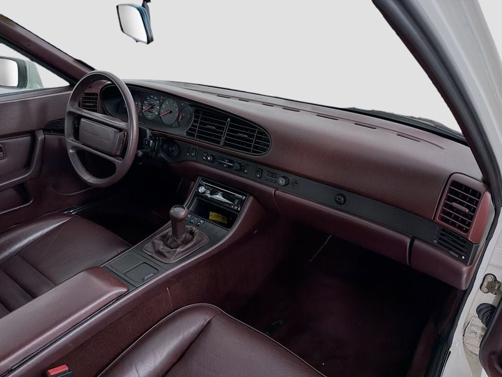 Used 1987 White Porsche  image 26