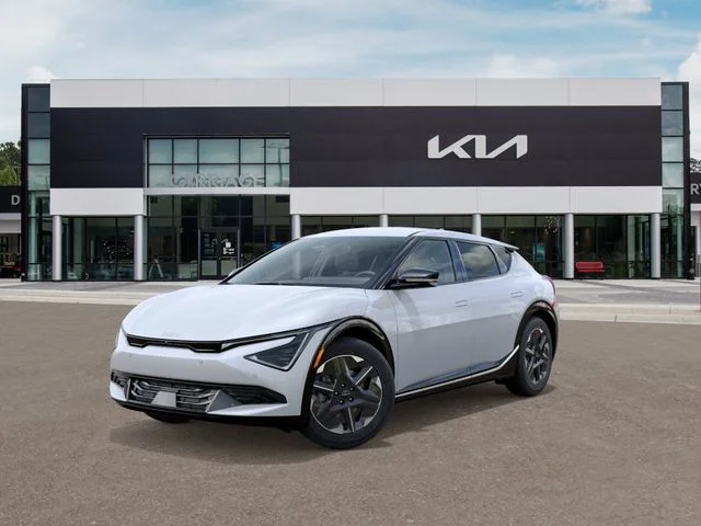 New 2026 White Kia Light image 1