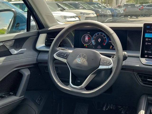 New 2026 Monterey Blue Pearl Volkswagen 2.0T SE image 4