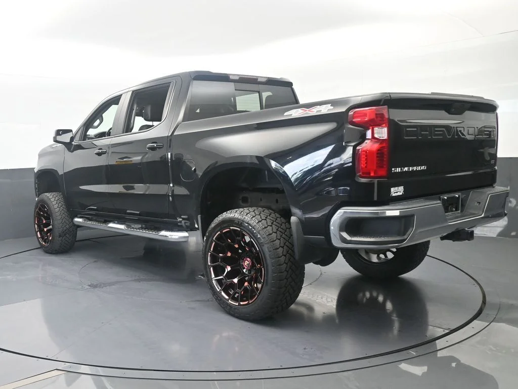 Used 2019 Black Chevrolet LT image 3