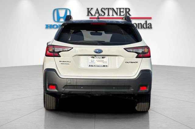 Used 2025 White Subaru Onyx Edition image 5