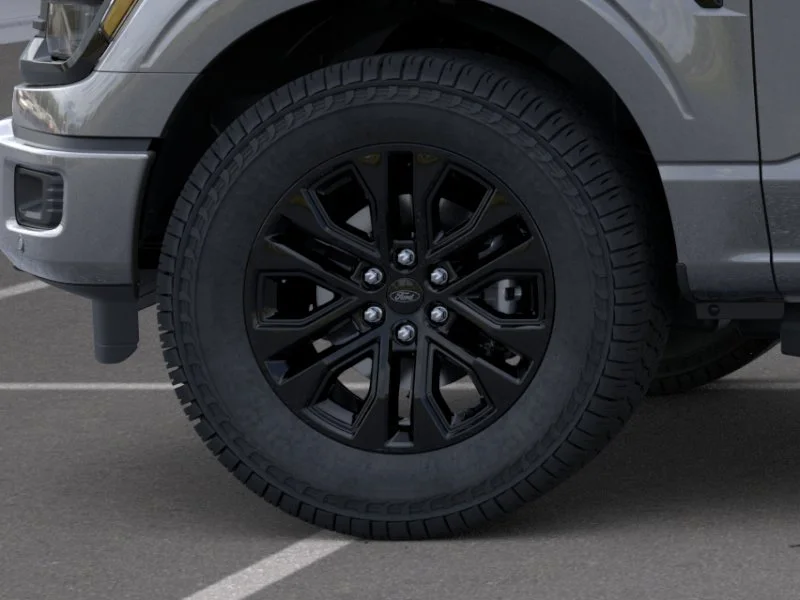 New 2026 Carbonized Gray Metallic Ford XLT image 41