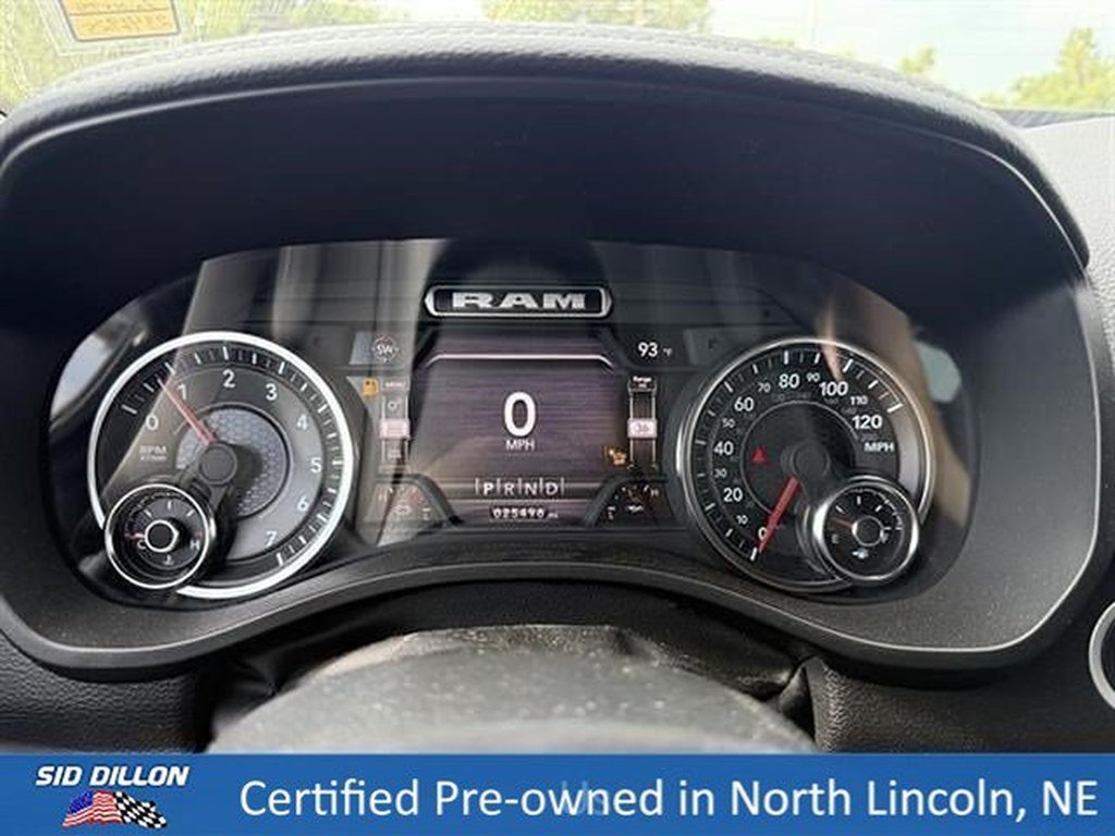 Used 2023 Diamond Black Crystal Pearl Coat Ram Laramie image 9