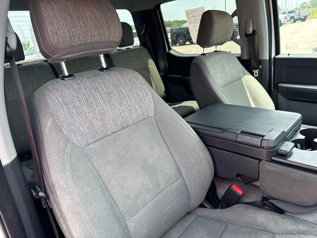 Used 2021 Oxford White Ford XLT image 35