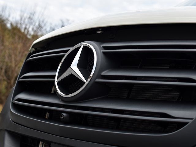 New 2026 Pebble Gray Mercedes-Benz Crew 144 WB image 3