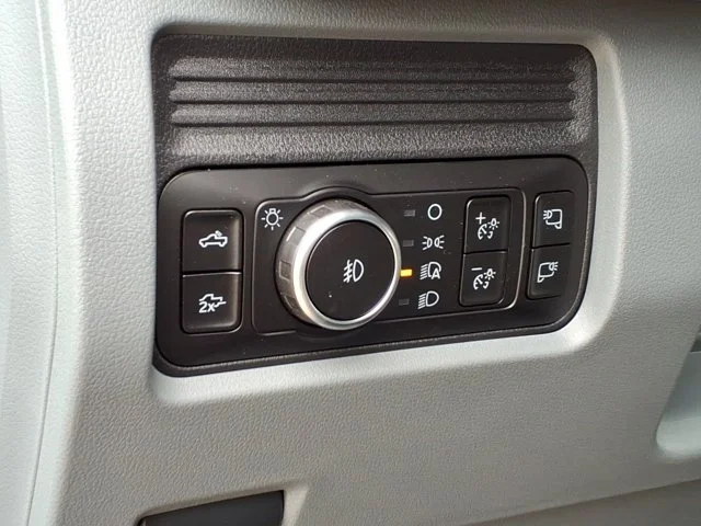 New 2026 Marsh Gray Ford XLT image 37