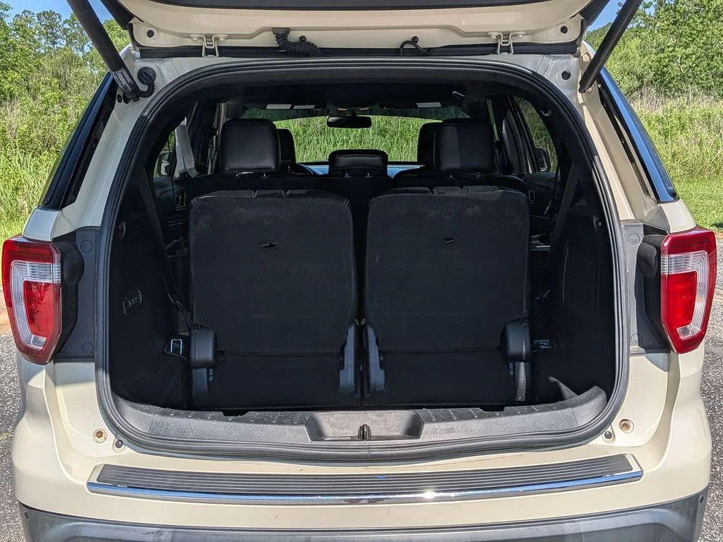 Used 2018 Silver Ford Limited image 24