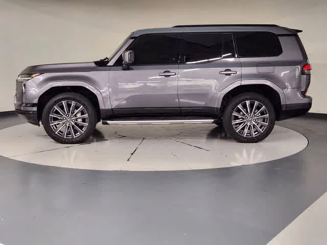 Used 2025 Nebula Gray Pearl Lexus Luxury image 5