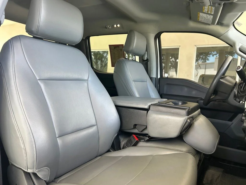 Used 2025 White Ford XL image 23