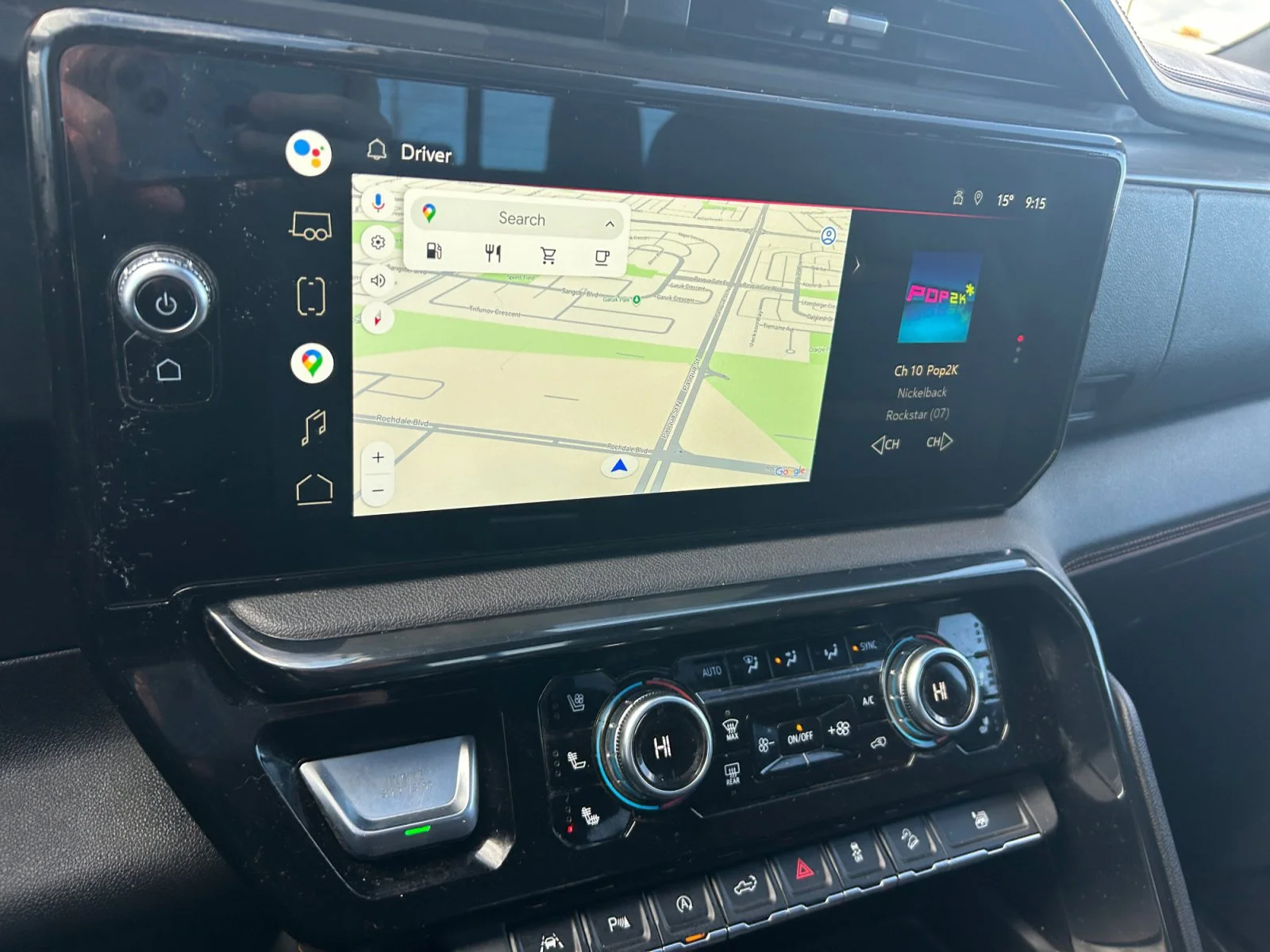 Used 2022 White GMC AT4 Crew Cab image 25