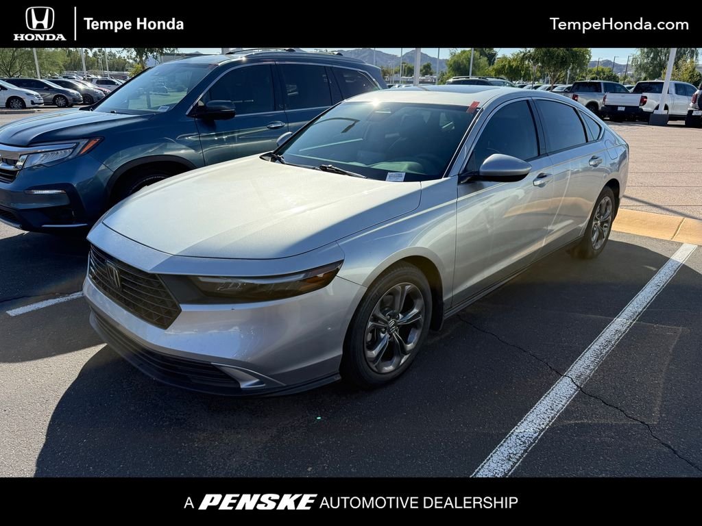 Certified Used 2024 Solar Silver Metallic Honda EX image 1