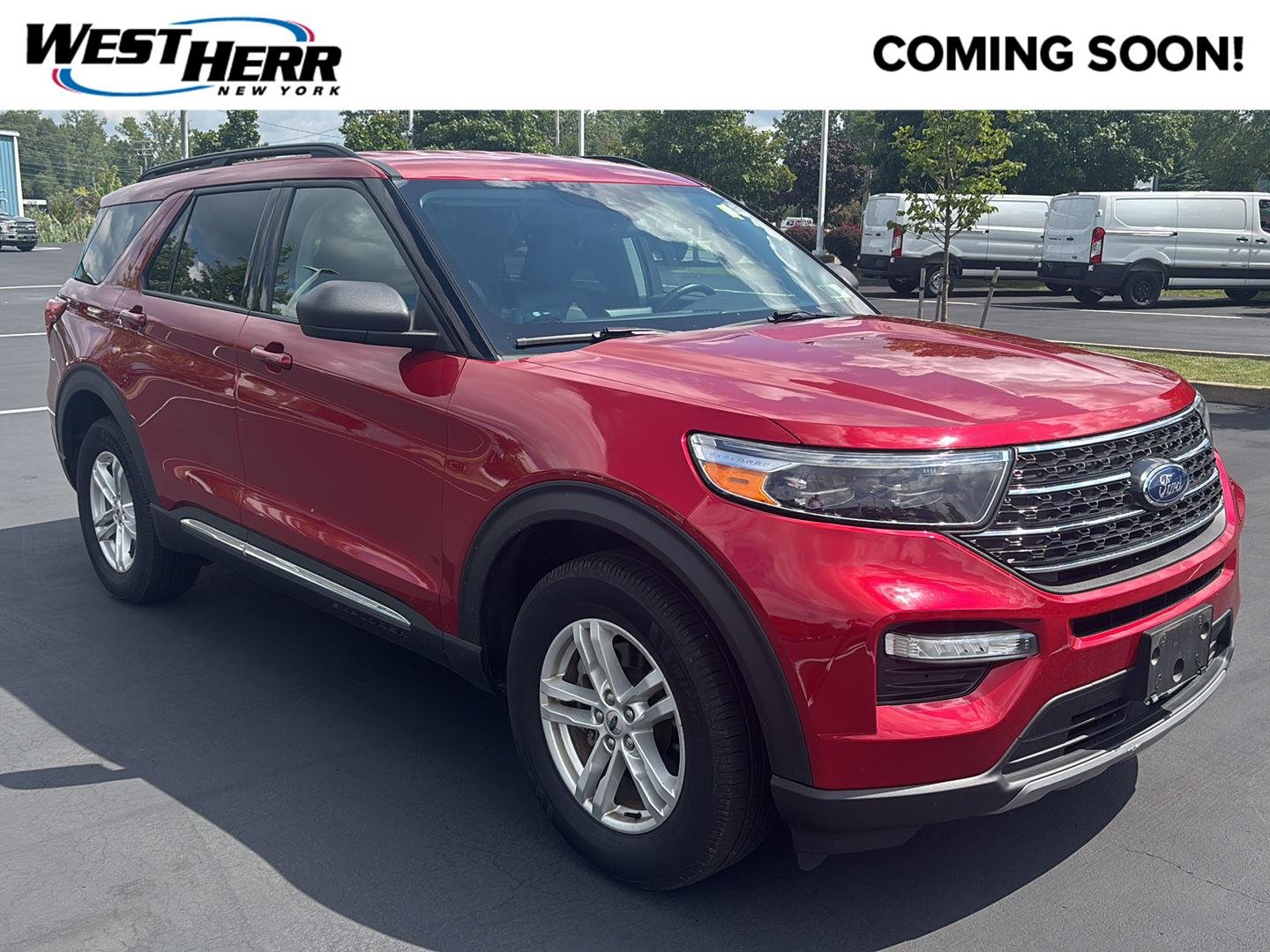 Used 2022 Rapid Red Metallic Tinted Clearcoat Ford XLT image 1