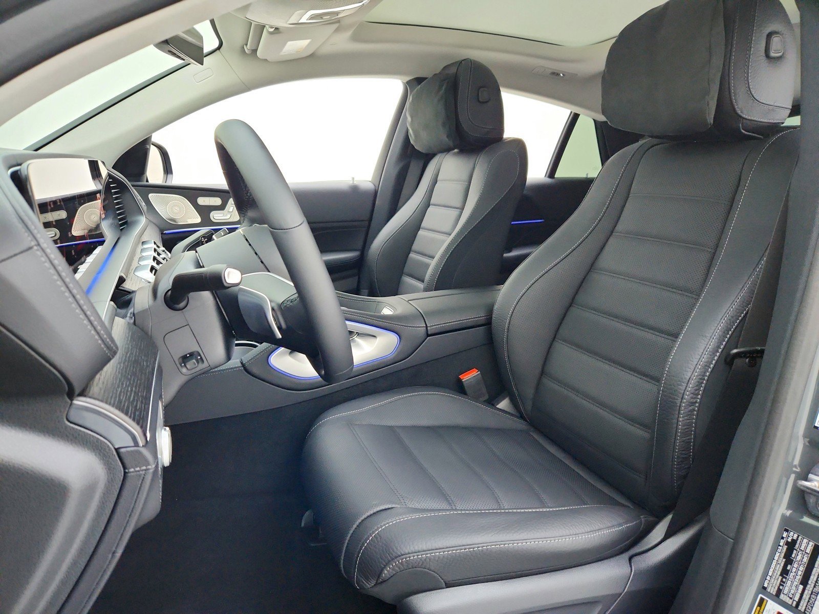 New 2026 MANUFAKTUR Silicon Grey Mercedes-Benz GLE 450 4MATIC® Coupe image 38