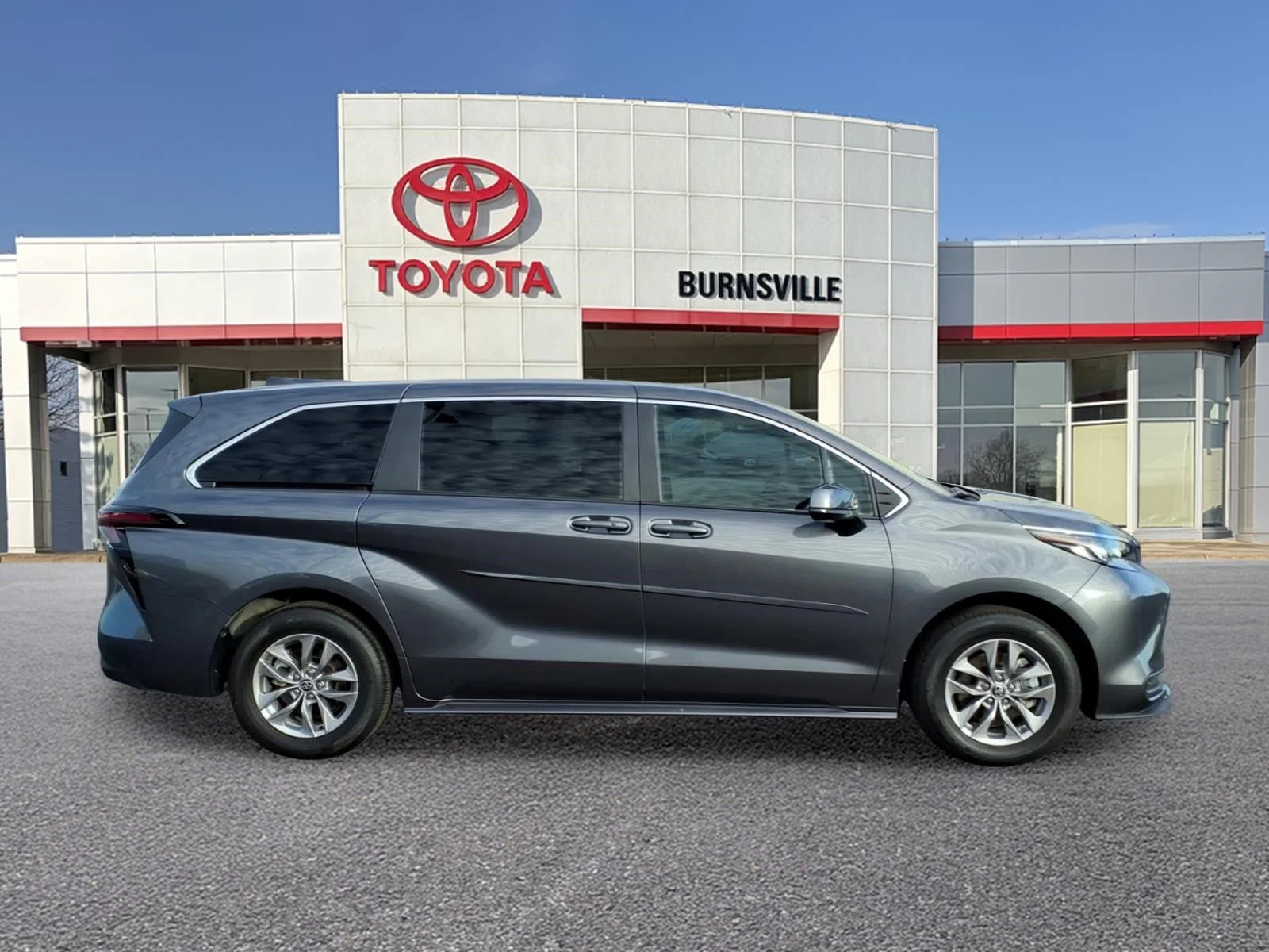 Certified 2025 Toyota Sienna LE with VIN 5TDKSKFC3SS200435 for sale in Burnsville, Minnesota