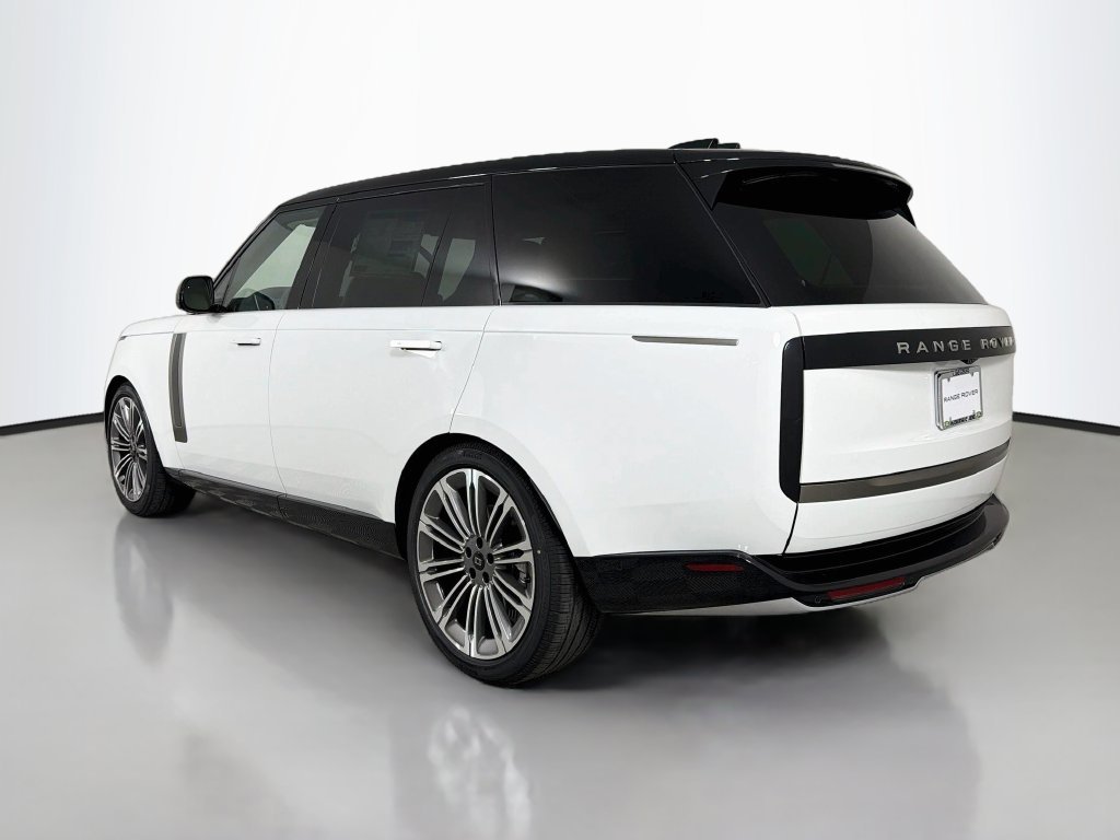 New 2027 Fuji White Land Rover SE image 7